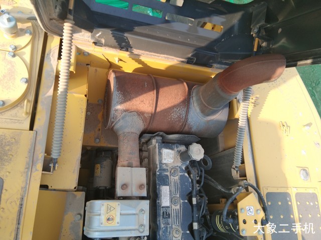 小松 PC220-8M0 挖掘机