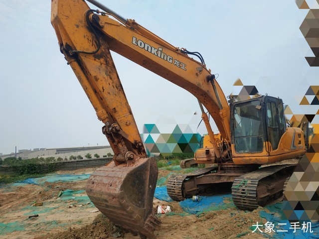 龙工 LG6225E 挖掘机