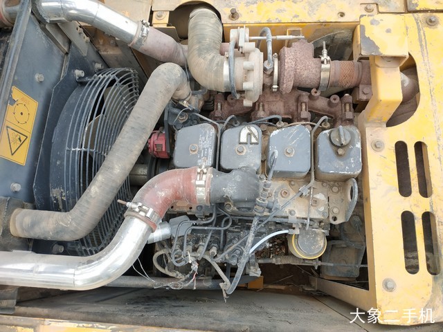 徐工 XE150D 挖掘机