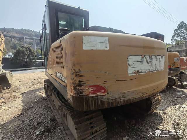 三一重工 SY135C-9 挖掘机