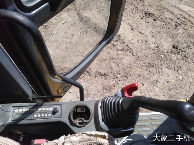 小松 PC240LC-8 挖掘机