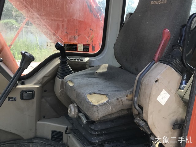 斗山 DH215-9E 挖掘机