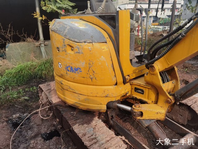 徐工 XE35U 挖掘机