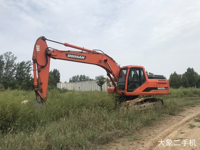 斗山 DH225LC-9 挖掘机