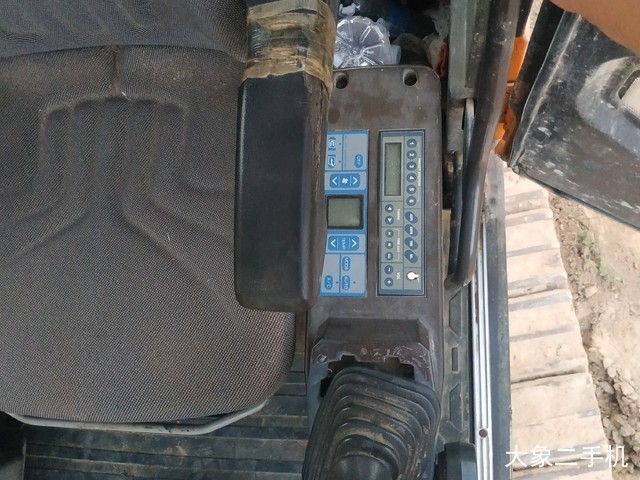 三一重工 SY215C 挖掘机