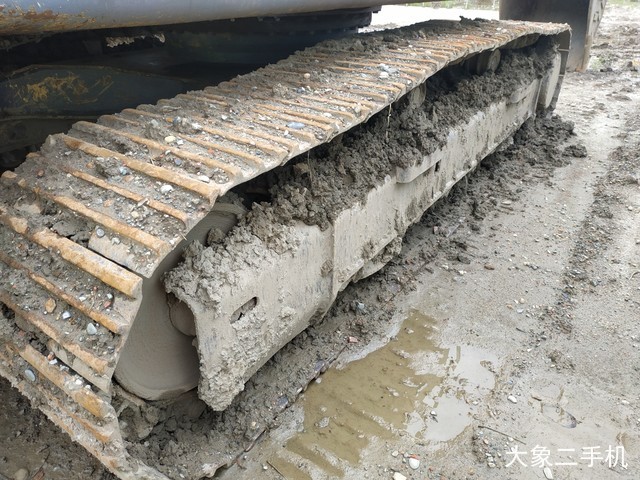 徐工 XE335C 挖掘机