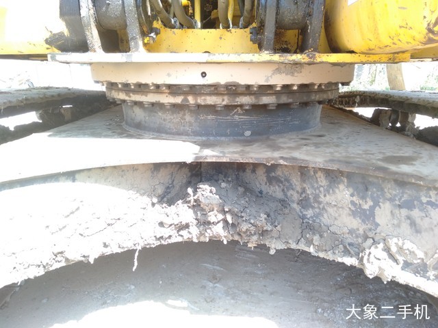 小松 PC240LC-8 挖掘机