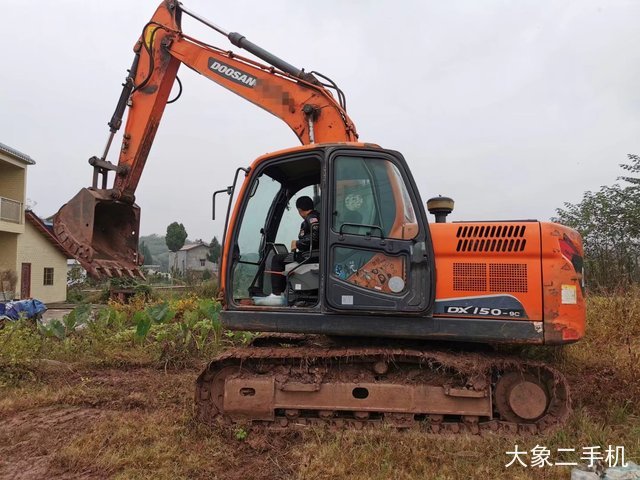 斗山 DX120-9C 挖掘机