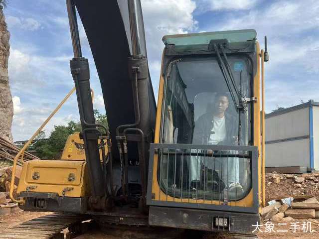 沃尔沃 PC35MR-2 挖掘机