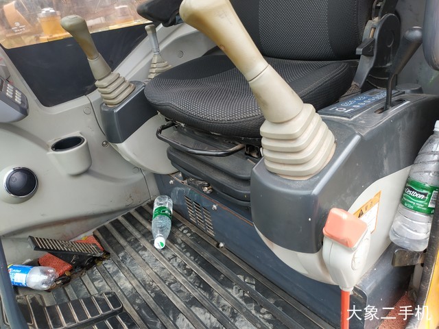 徐工 XE60D 挖掘机