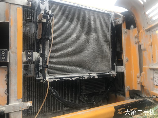 杰西博 JS230LC 挖掘机