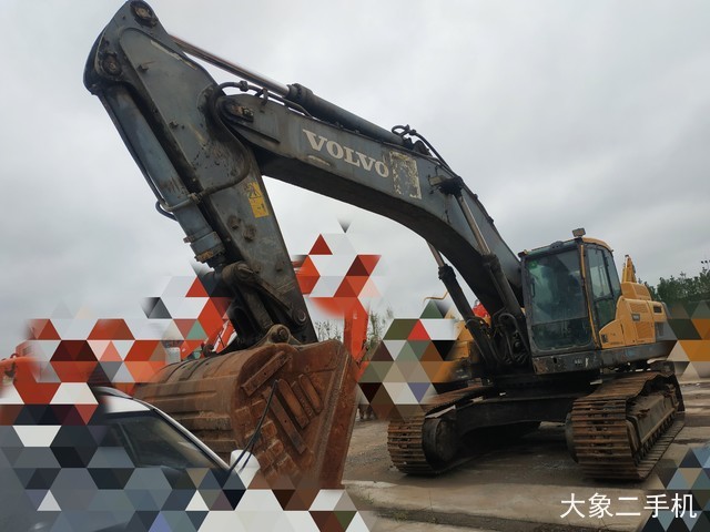 沃尔沃 EC480DL 挖掘机