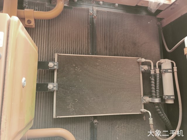 三一重工 SY215C-10 挖掘机