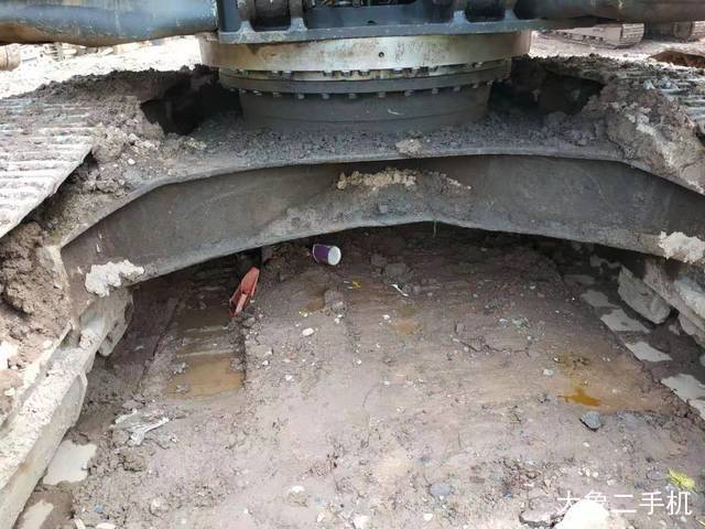 三一重工 SY305C-9 挖掘机