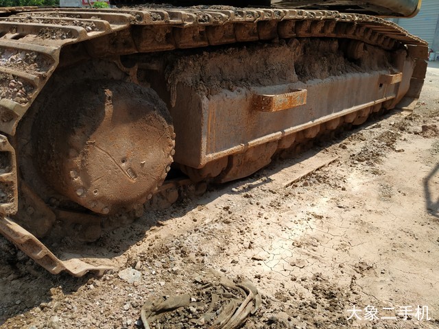 现代 R225LC-7 挖掘机