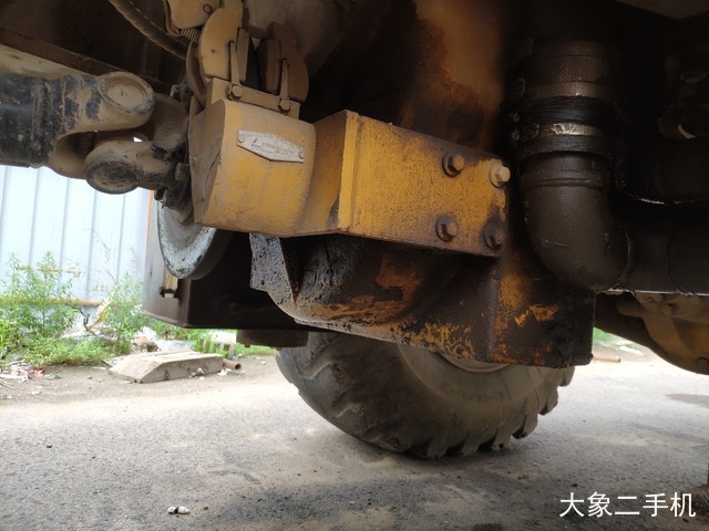 山东临工 LG952 装载机