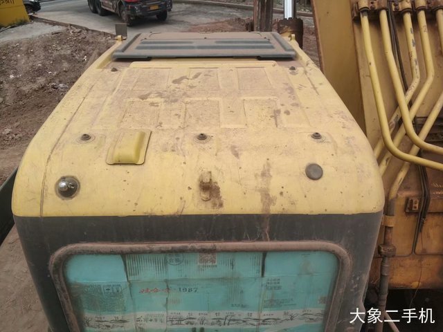 小松 PC200-8 挖掘机