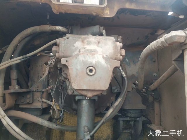 小松 PC200-8 挖掘机