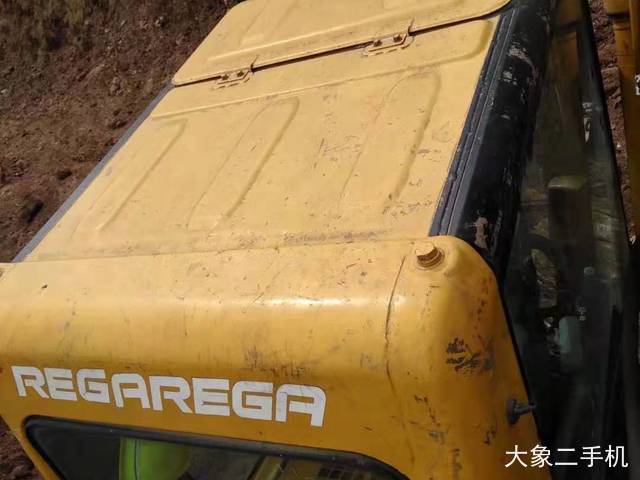 卡特彼勒 320C 挖掘机