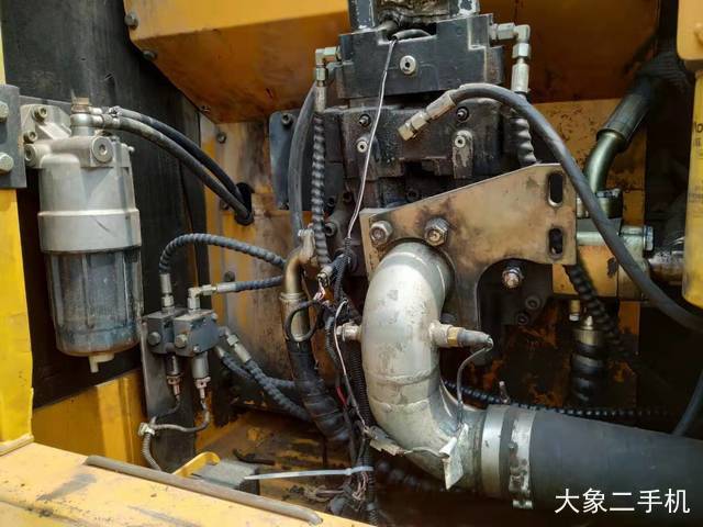 雷沃重工 FR225E 挖掘机