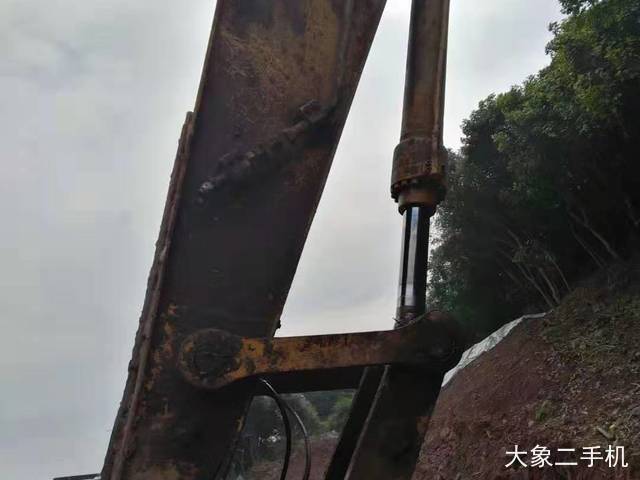 卡特彼勒 320C 挖掘机