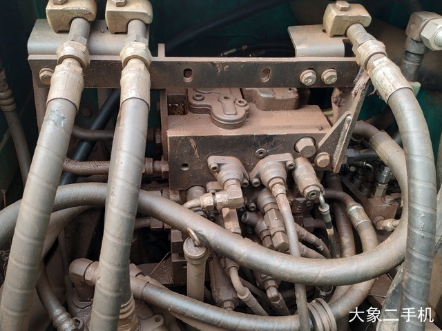 神钢 SK140LC-8 挖掘机