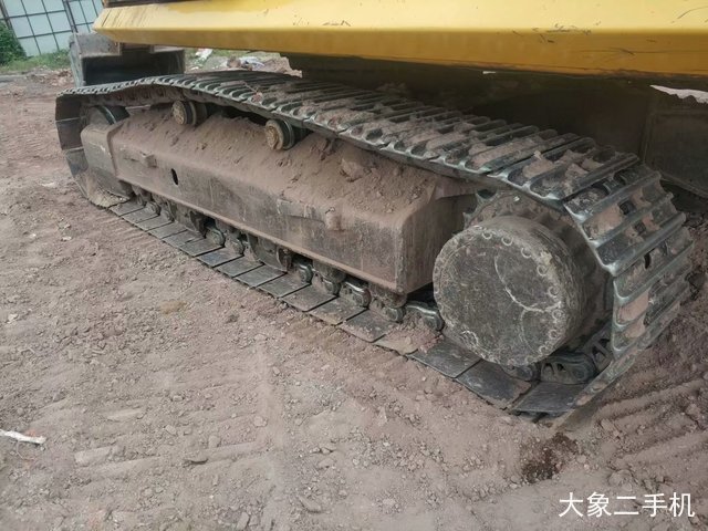 小松 PC200-8 挖掘机