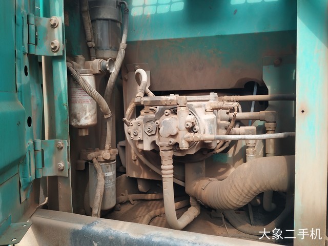 神钢 SK140LC-8 挖掘机