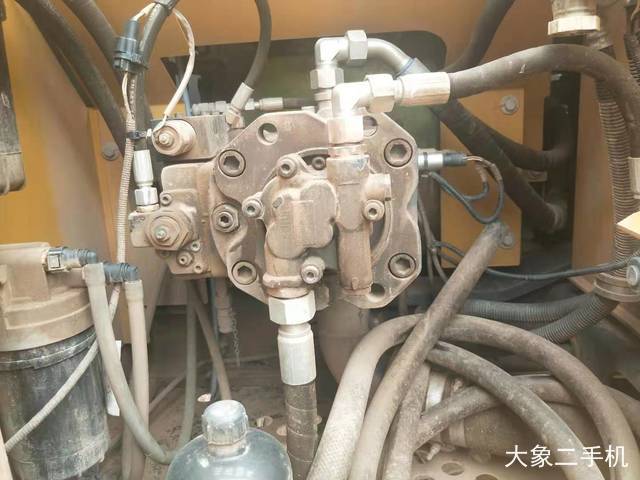 徐工 XE135D 挖掘机