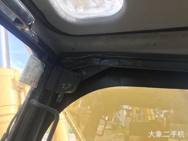 小松 PC240LC-8M0 挖掘机