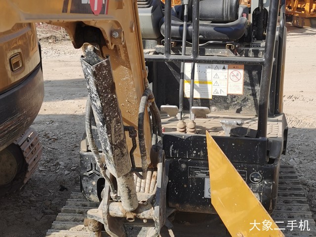 三一重工 SY16C 挖掘机