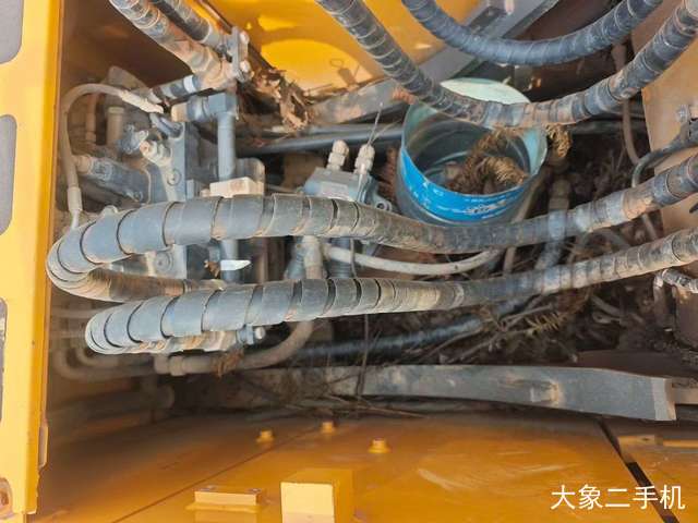 山东临工 E6135F 挖掘机