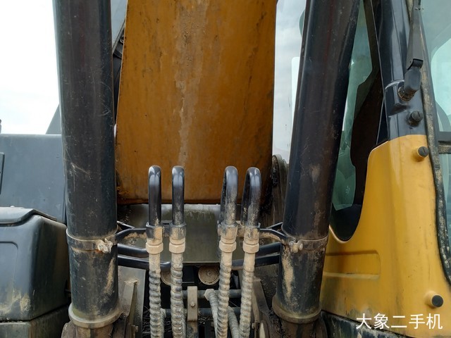 徐工 XE265C 挖掘机