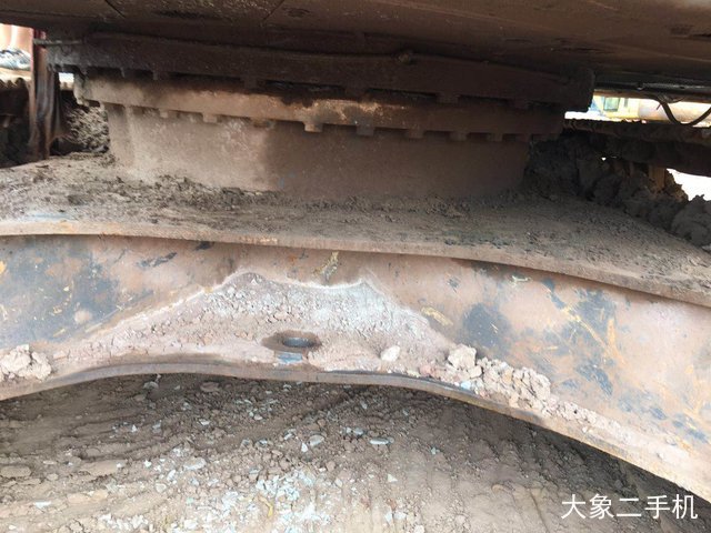 徐工 XE335C 挖掘机