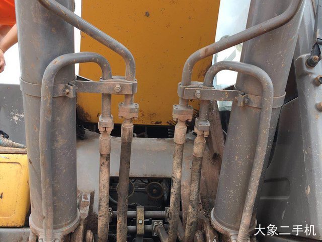 徐工 XE335C 挖掘机