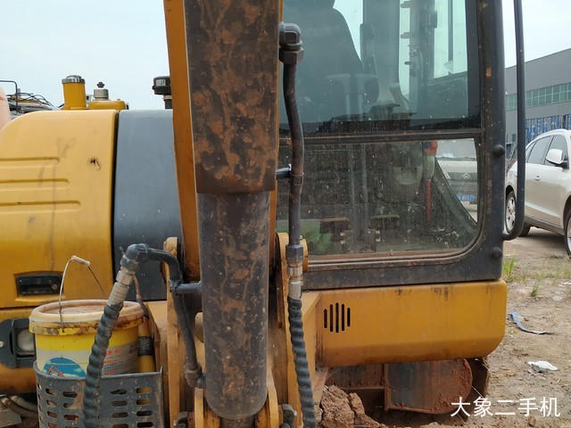 徐工 XE55D 挖掘机