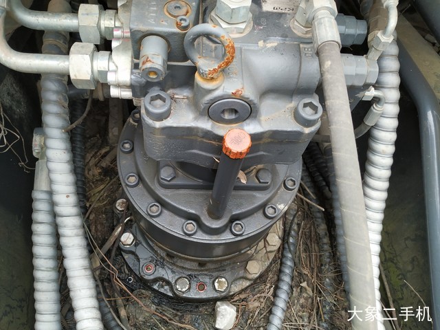 徐工 XE265C 挖掘机