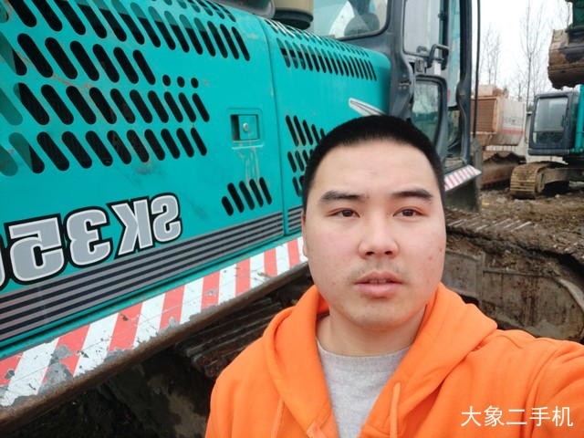 神钢 SK350LC-8 挖掘机