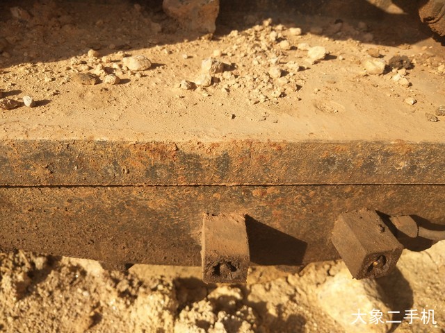 三一重工 SY215C-8 挖掘机