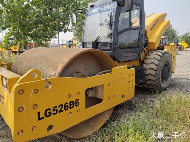 龙工 LG526B6 压路机