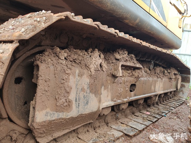 山东临工 LG6150 挖掘机