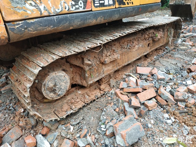 三一重工 SY135C-8 挖掘机