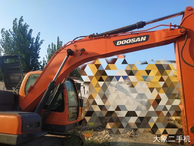 斗山 DX150LC-9C 挖掘机