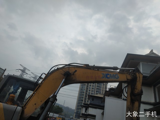 徐工 XE135B 挖掘机