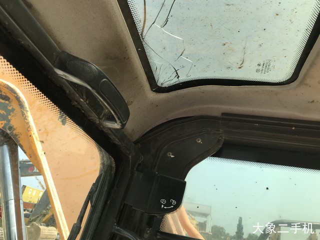 三一重工 SY75C 挖掘机