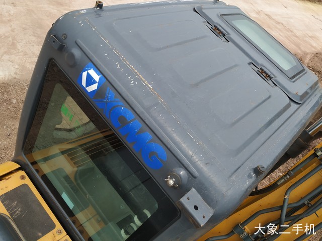 徐工 XE135D 挖掘机