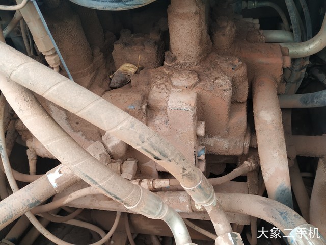 神钢 SK480LC-8 挖掘机