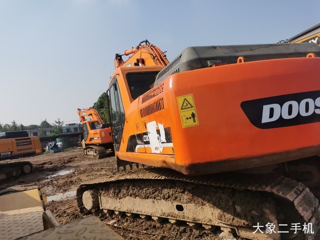 斗山 DH225LC-9 挖掘机