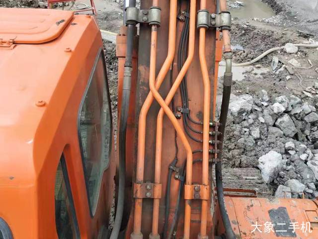 斗山 DH215-9E 挖掘机