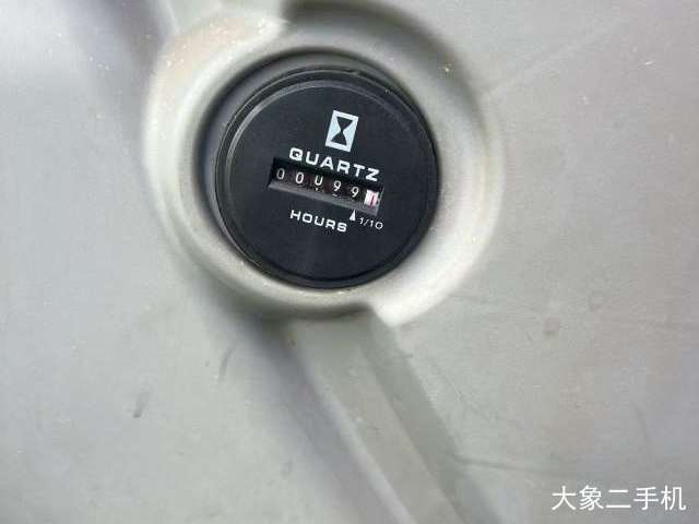 神钢 SK130-8 挖掘机